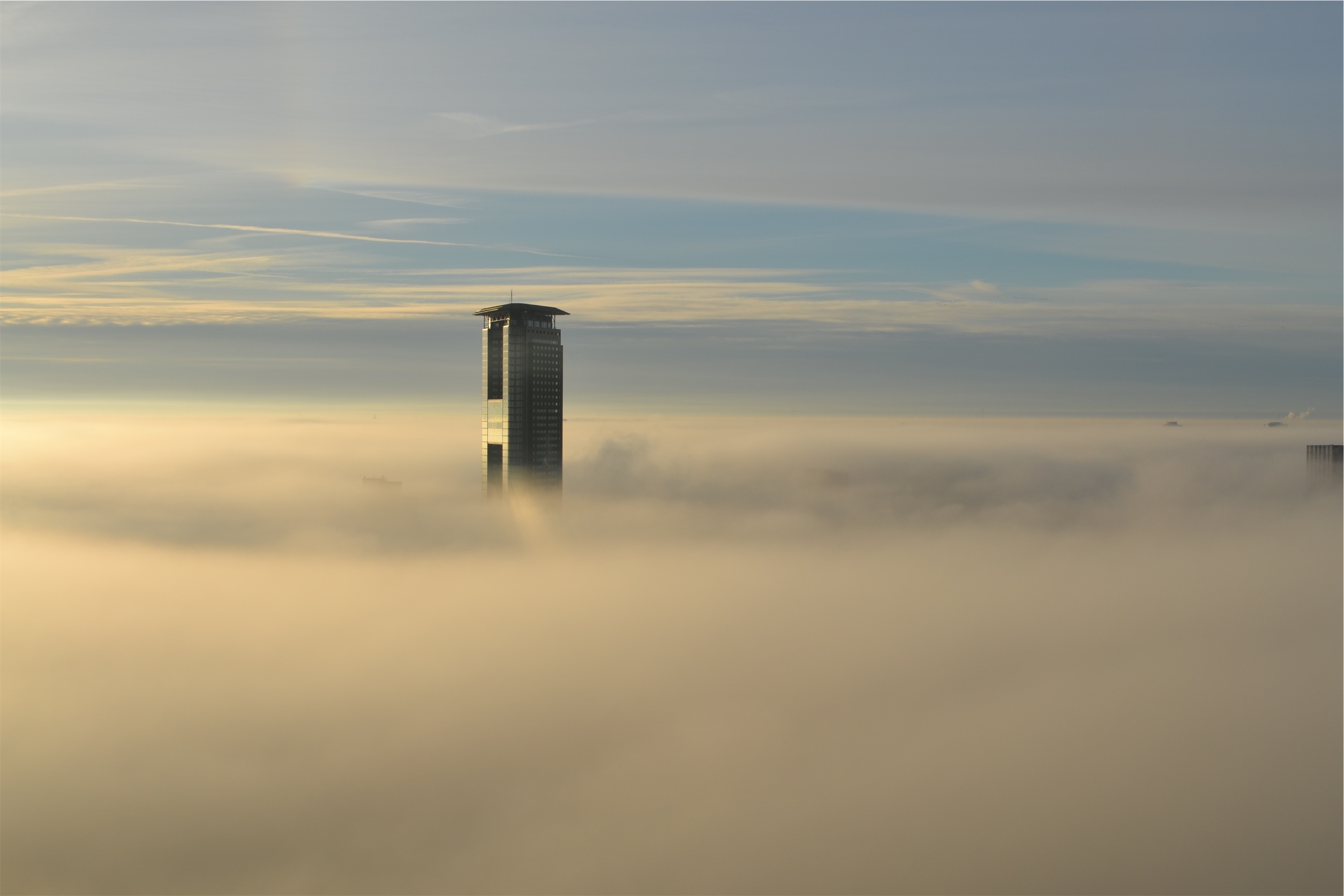 11 243 метри, пурпурен Медитеран - Стефан Марковски | Purple Mediterranean, 11 243 Meters Above - Stefan Markovski